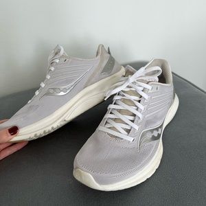 Saucony Kinvara 12 Running Shoes